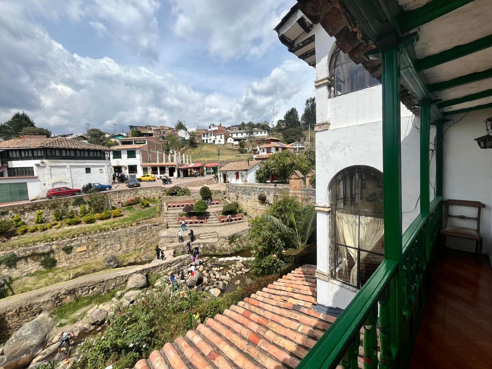 Hotel Calicanto Real Cafe Museo Monguí Buitenkant foto